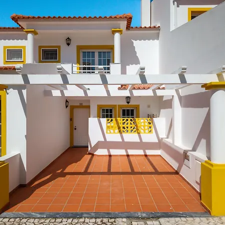 Feriehus Burgo D Sancho I 17 Amoreira (Leiria)